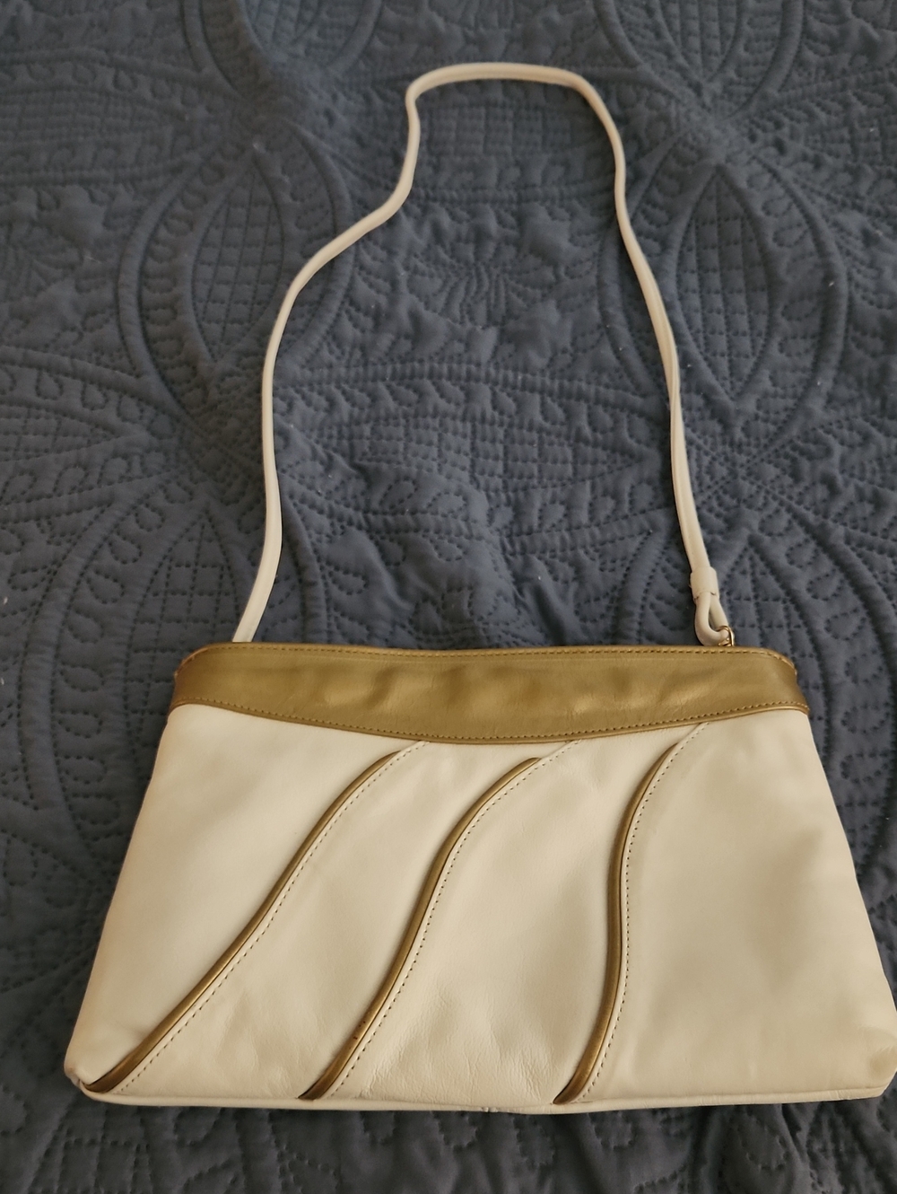 Vintage 90s Amanda Smith Leather Shoulder Bag White And Gold